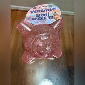 Brand New Bow Wow Erratic Bouncer 5.5” Ball For Dog